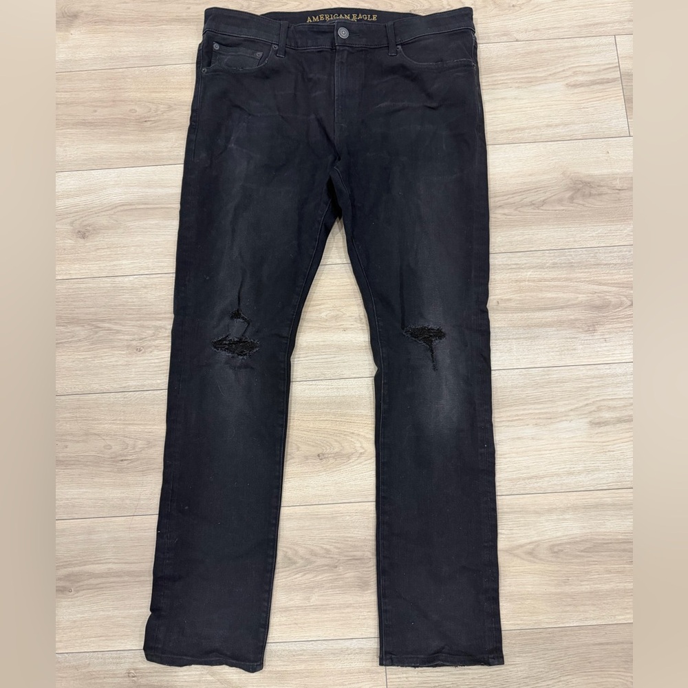 American Eagle Outfitters Men's Distressed Black Skinny Jeans